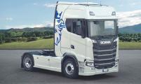 Italeri Scania 770S V8 «White Cab» 